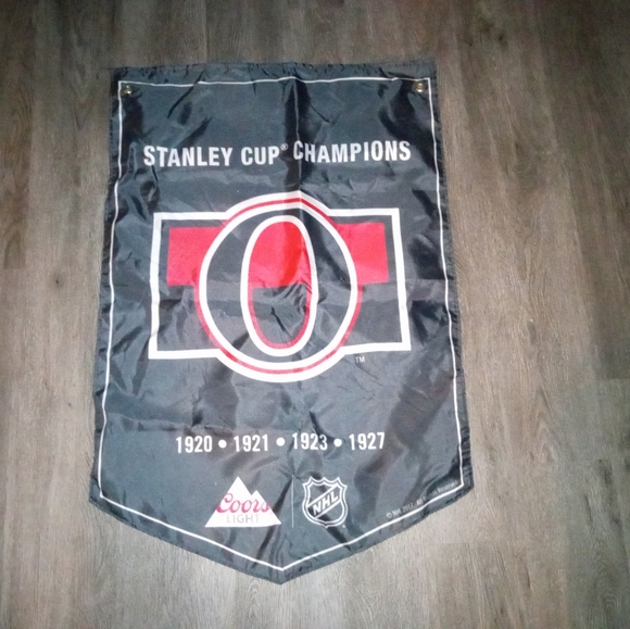 Ottawa Senators Flag - Picture 2 of 2